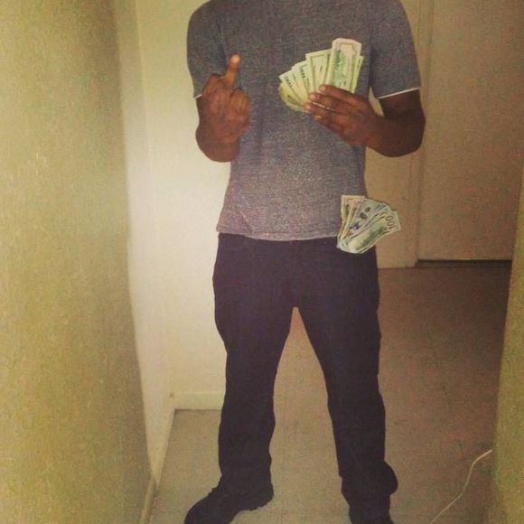 Meet your Posher, Clarence - Picture 1 of 1